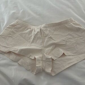 NEW BRANDY MELVILLE BABY PINK STRIPED SHORTS